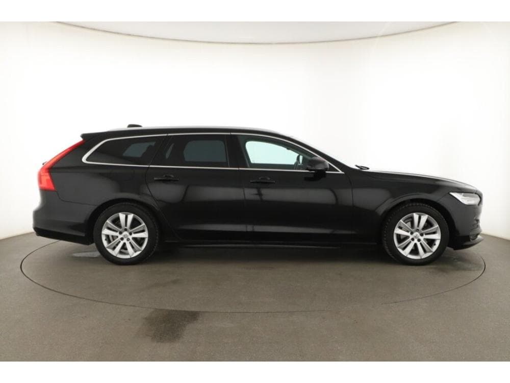 2019 Volvo V90 - 21