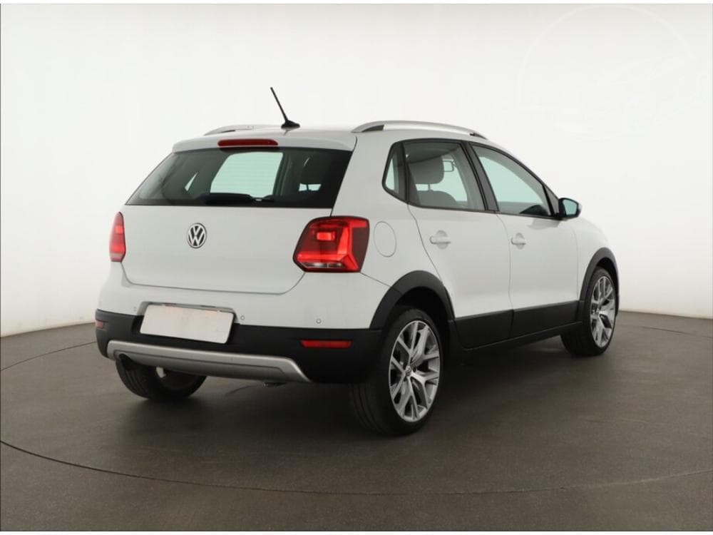 2016 Volkswagen POLO - 13