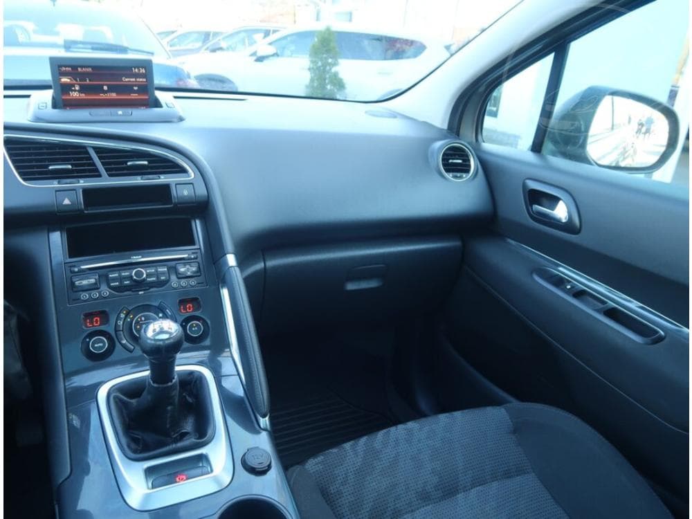 2011 Peugeot 3008 - 8
