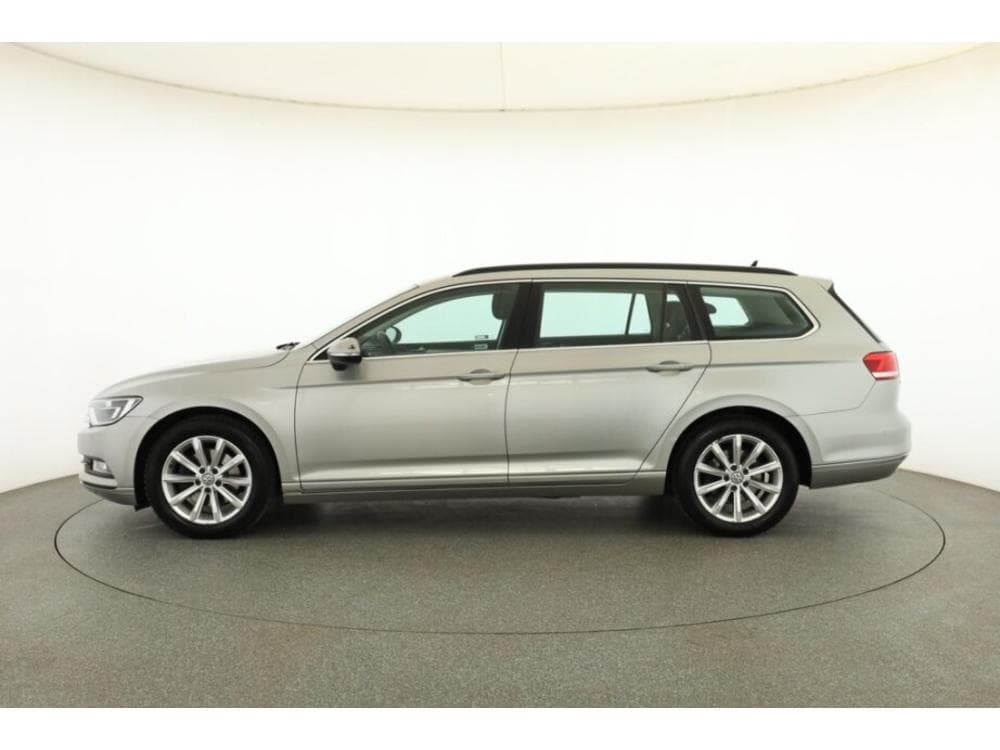 2015 Volkswagen PASSAT - 5