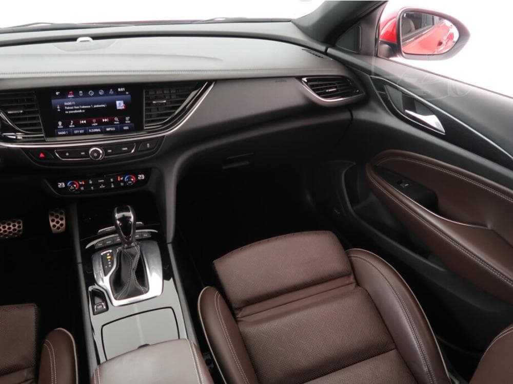 2018 Opel INSIGNIA - 15