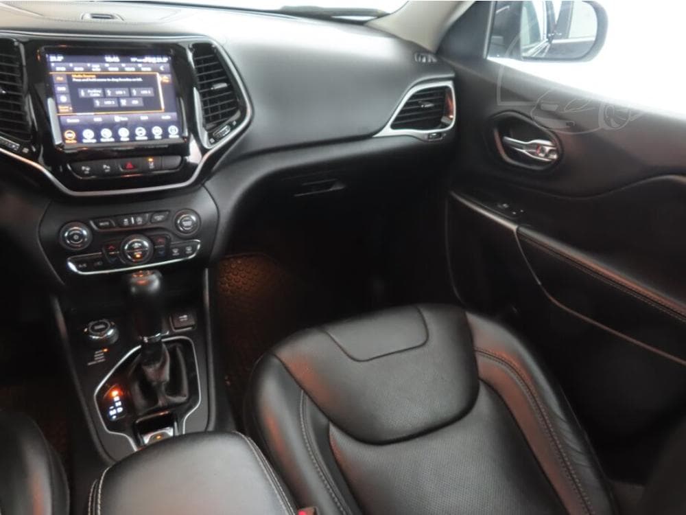 2019 Jeep CHEROKEE - 15