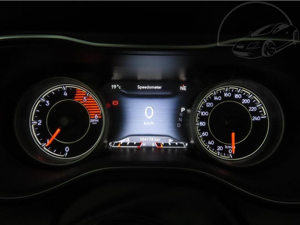 2019 Jeep CHEROKEE - 21