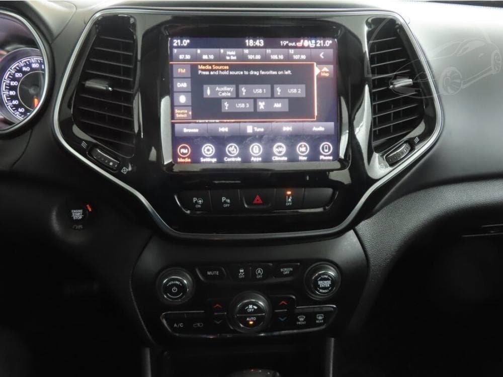 2019 Jeep CHEROKEE - 23