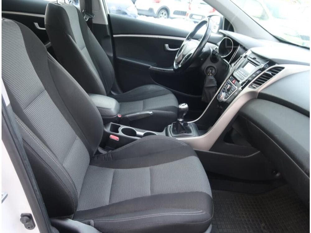2014 Hyundai i30 - 33