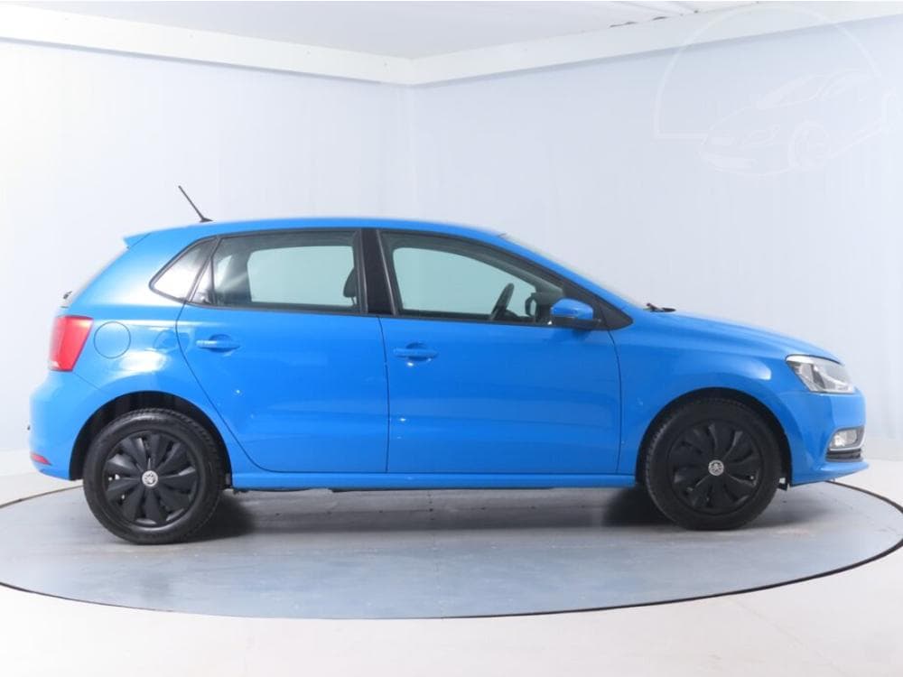 2016 Volkswagen POLO - 11