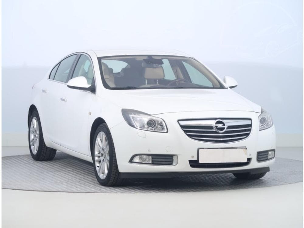 2011 Opel INSIGNIA