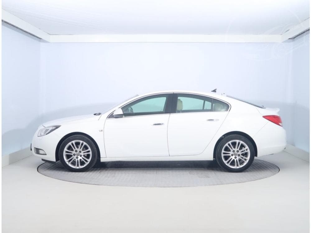 2011 Opel INSIGNIA - 9