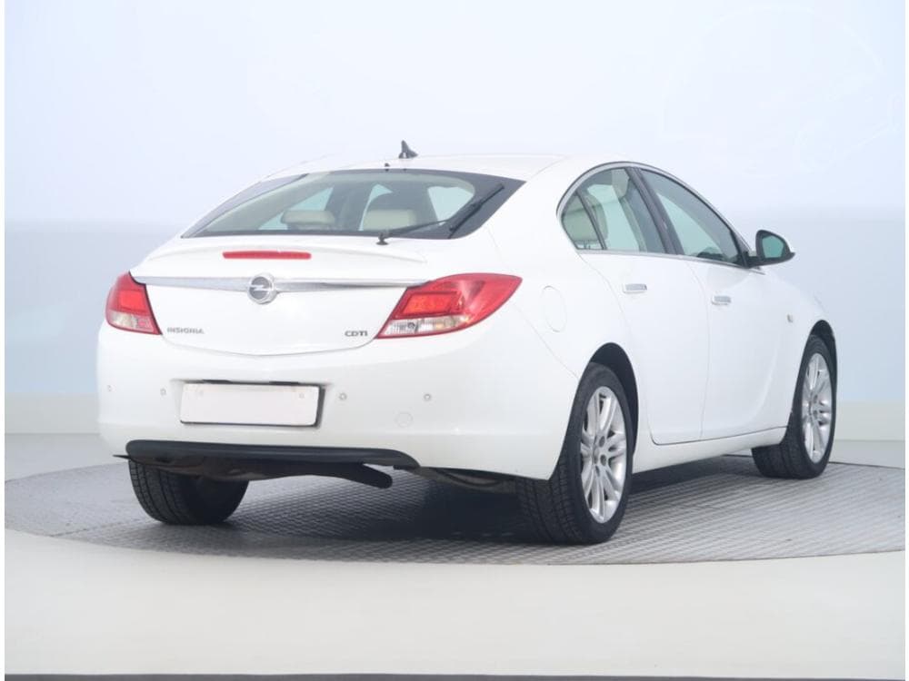2011 Opel INSIGNIA - 17