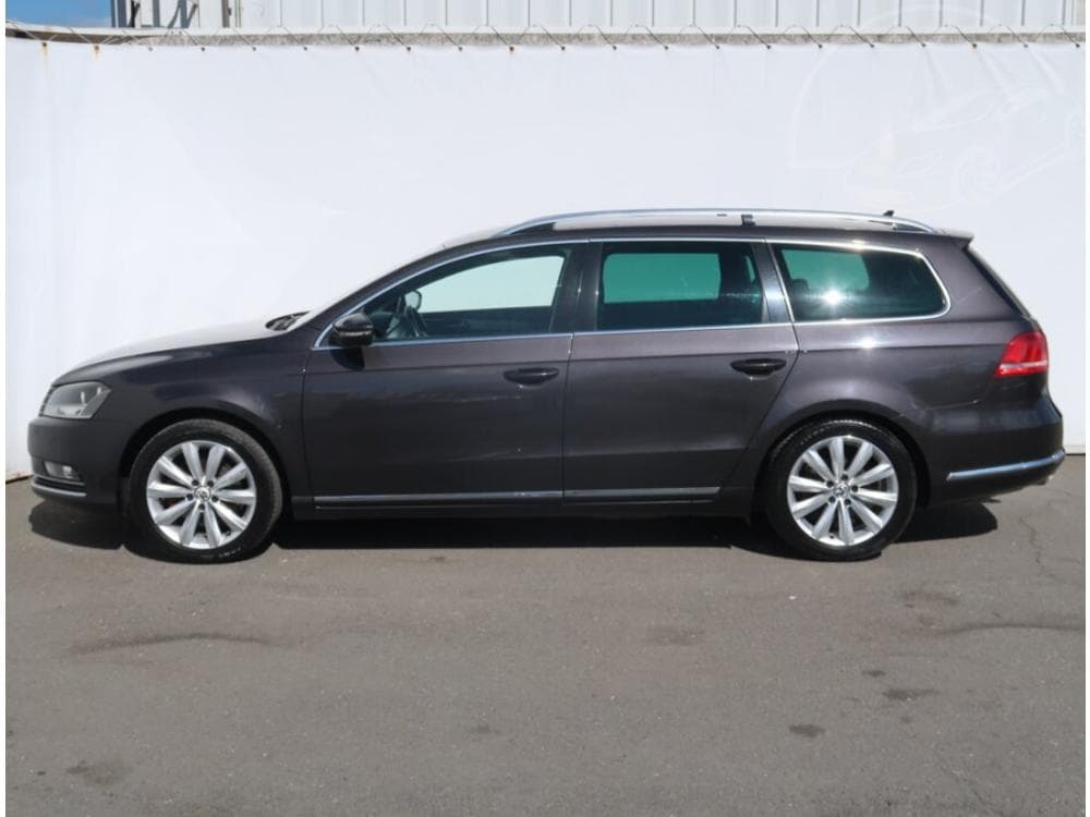 2011 Volkswagen PASSAT - 3
