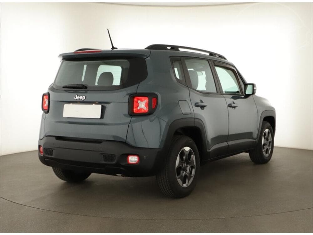 2017 Jeep RENEGADE - 13