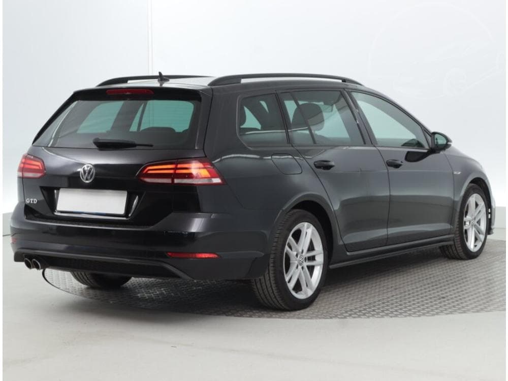 2017 Volkswagen GOLF - 17
