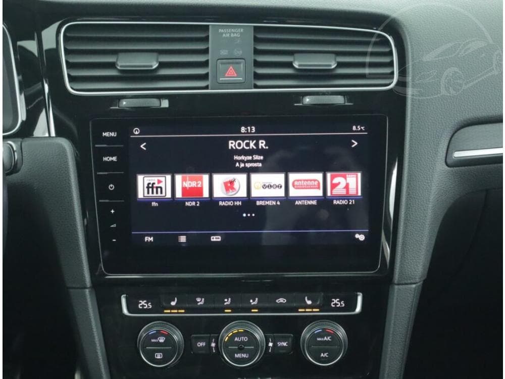 2017 Volkswagen GOLF - 45