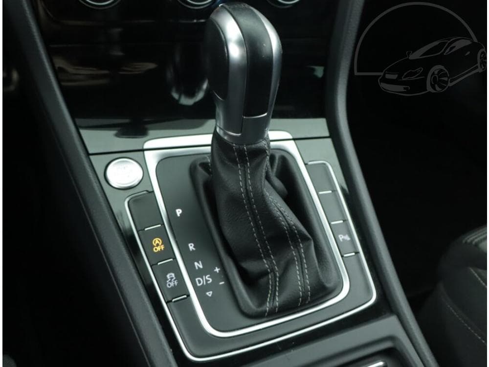 2017 Volkswagen GOLF - 49