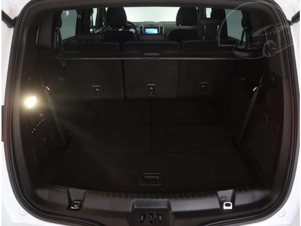 2022 Ford S-MAX - 53