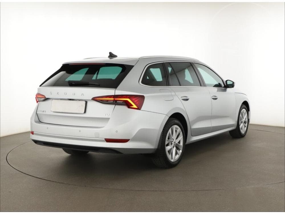 2021 Škoda OCTAVIA - 9