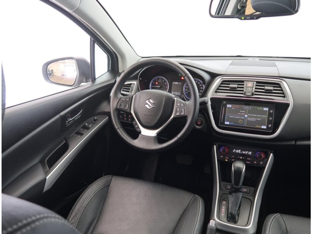 2019 Suzuki S-CROSS - 13