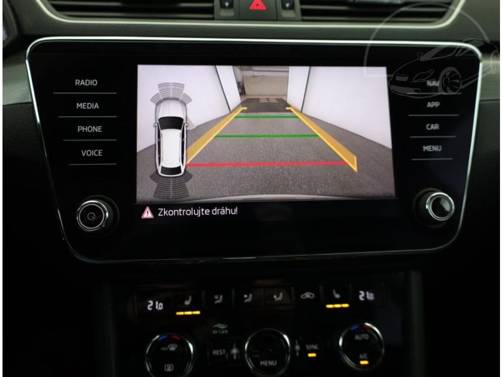 2019 Škoda SUPERB - 29