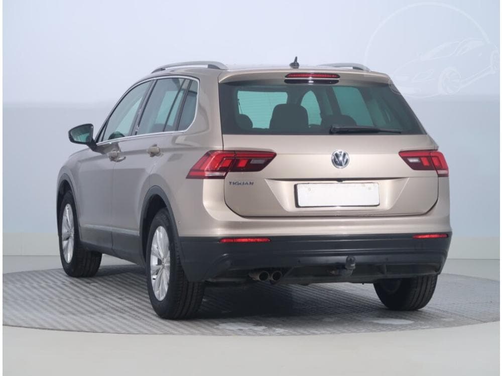 2020 Volkswagen TIGUAN - 10