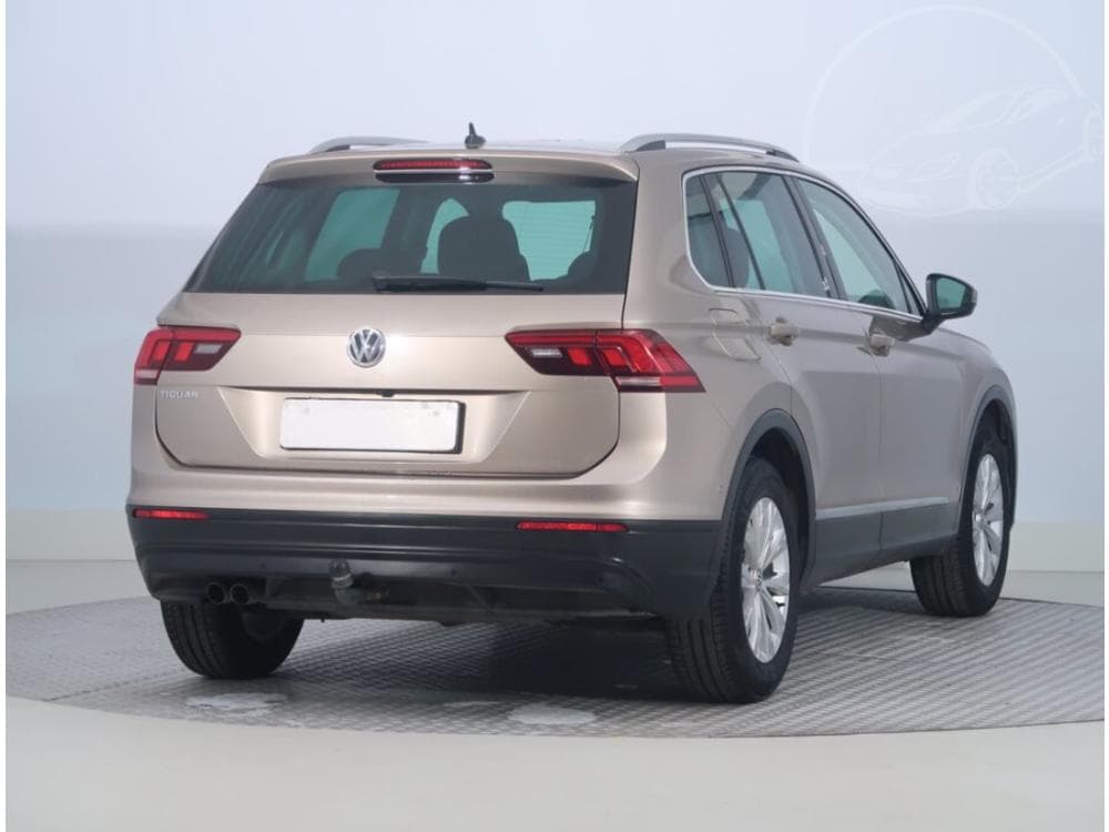 2020 Volkswagen TIGUAN - 13