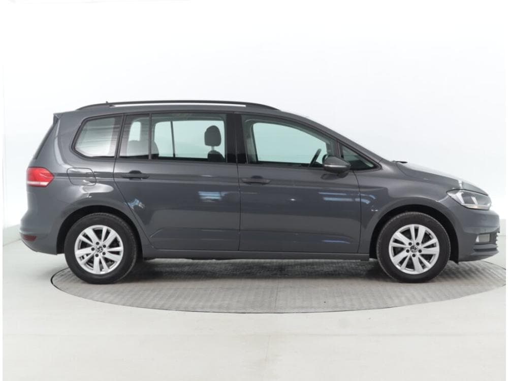 2022 Volkswagen TOURAN - 11