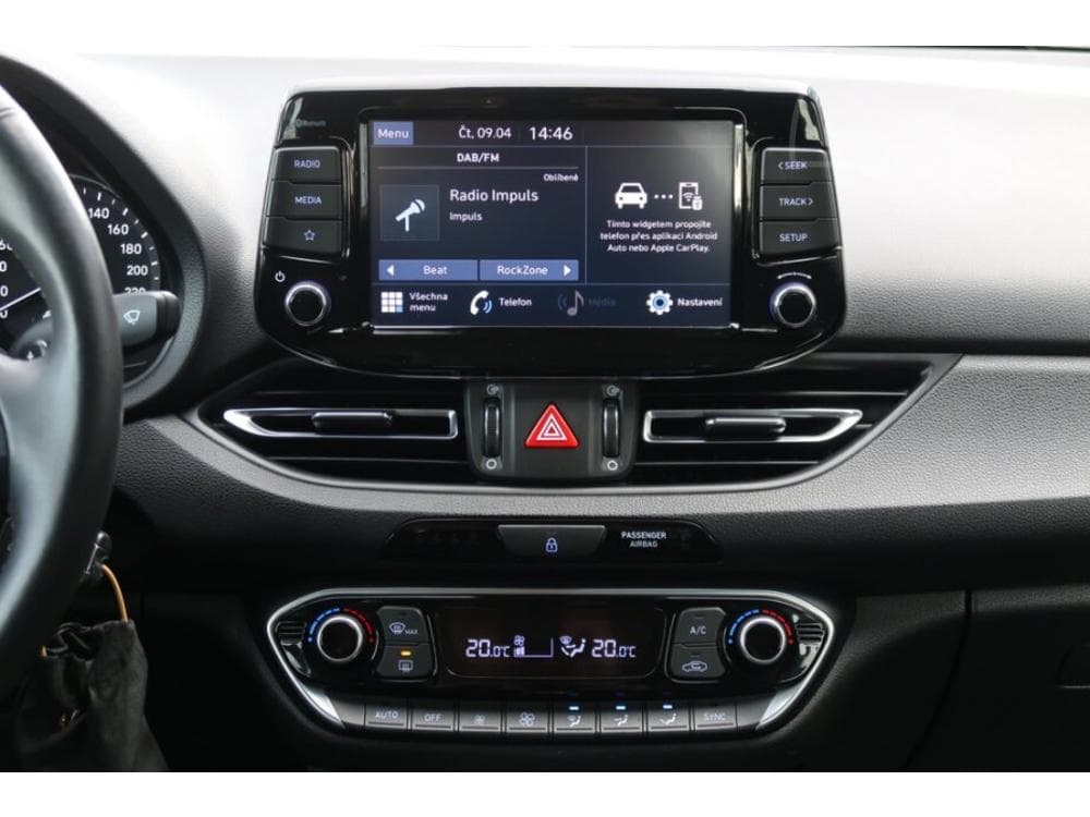 2022 Hyundai i30 - 23