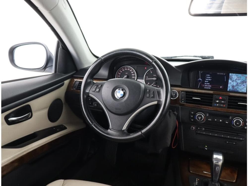 2010 BMW 3-SERIES - 7