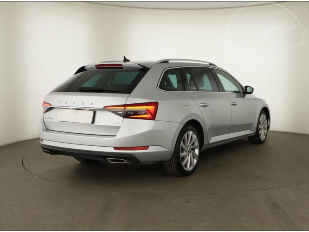 2022 Škoda SUPERB - 17