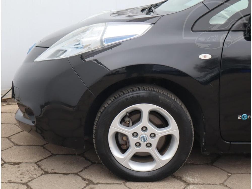 2012 Nissan LEAF - 14
