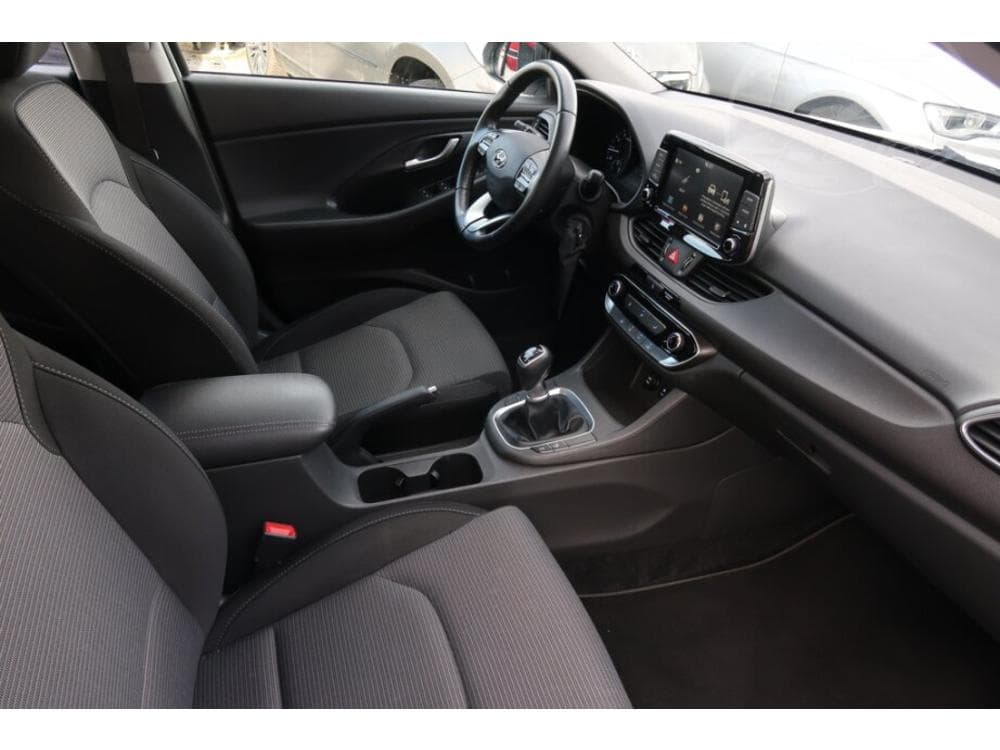 2020 Hyundai i30 - 25