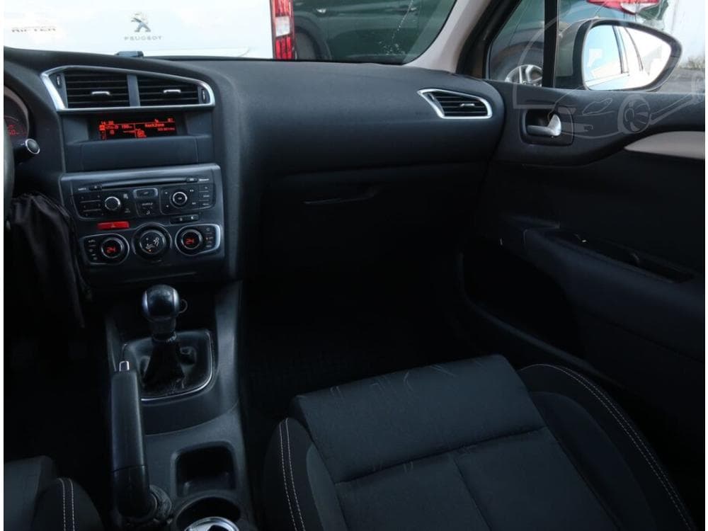 2014 Citroen C4 - 29