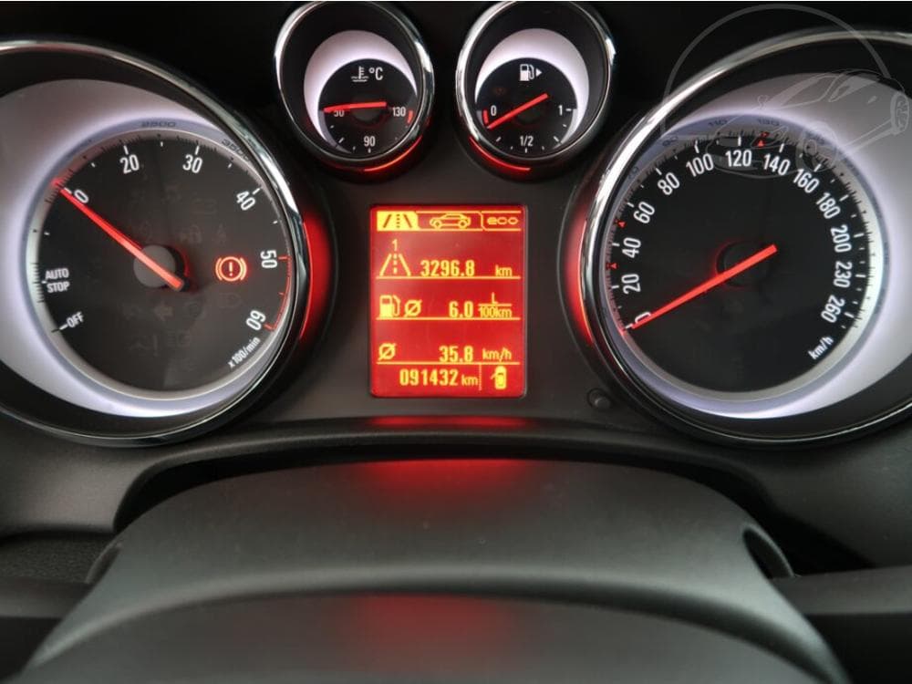 2015 Opel ASTRA - 11