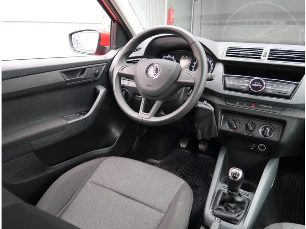 2019 Škoda FABIA - 13
