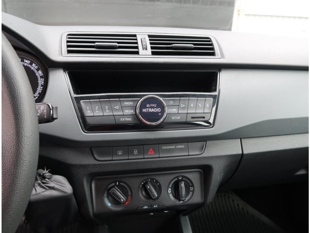 2019 Škoda FABIA - 23