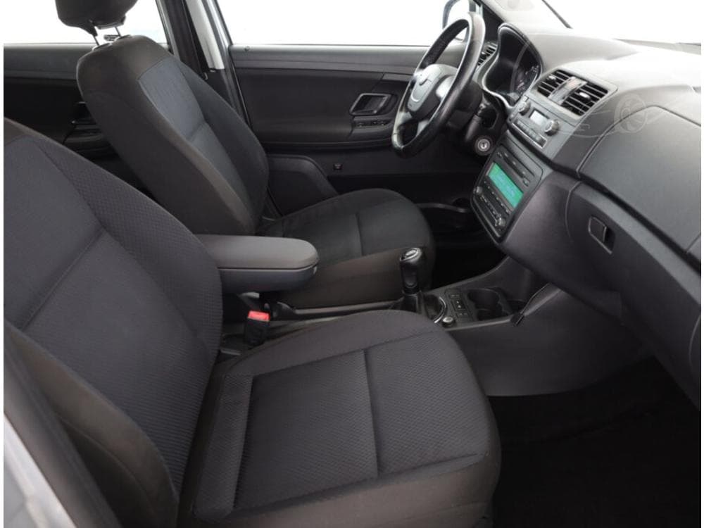 2011 Škoda FABIA - 7