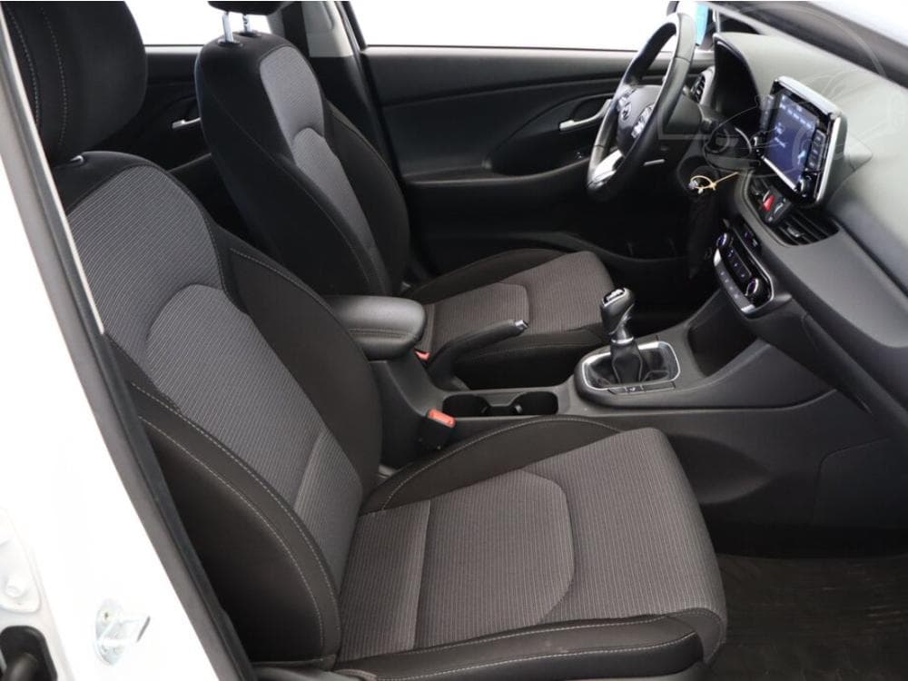 2021 Hyundai i30 - 19