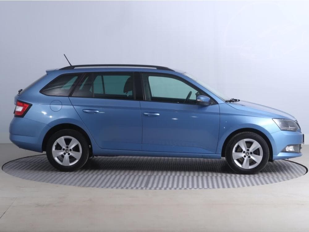 2016 Škoda FABIA - 16