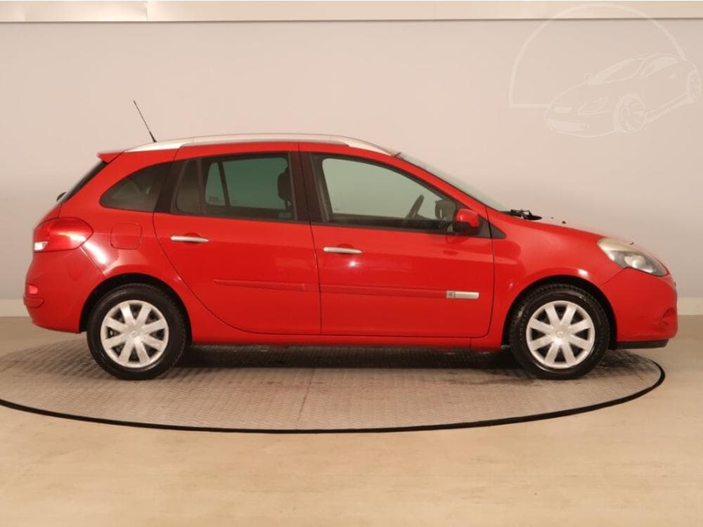 2011 Renault CLIO - 6