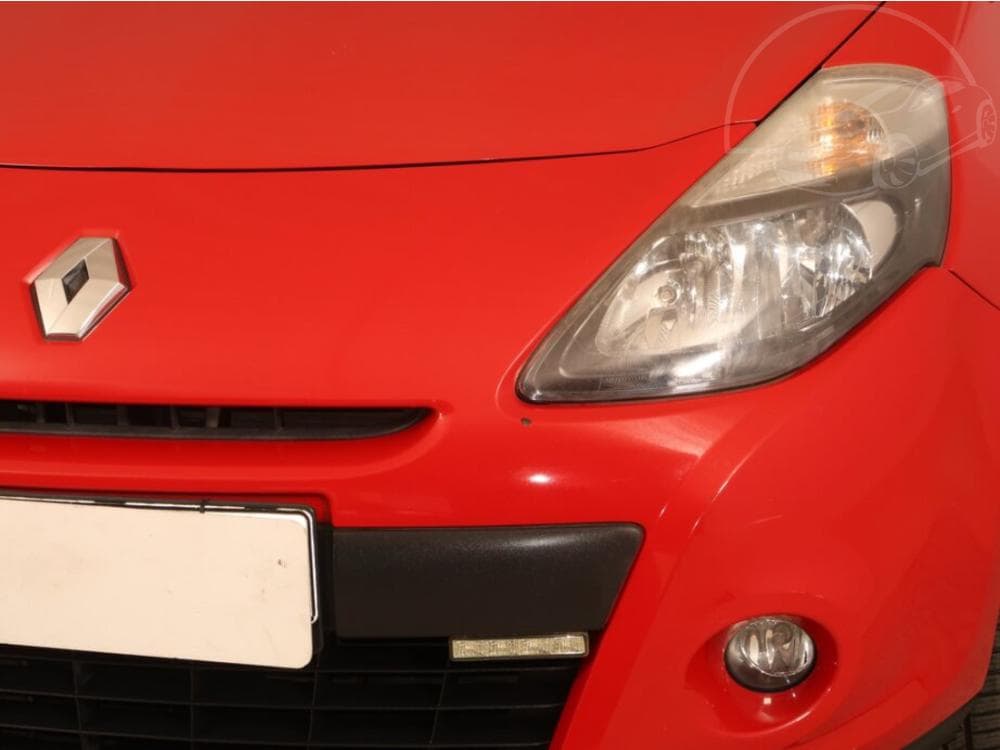 2011 Renault CLIO - 15