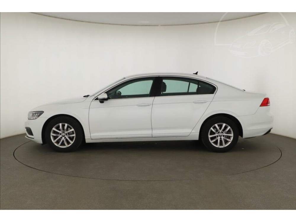 2021 Volkswagen PASSAT - 3