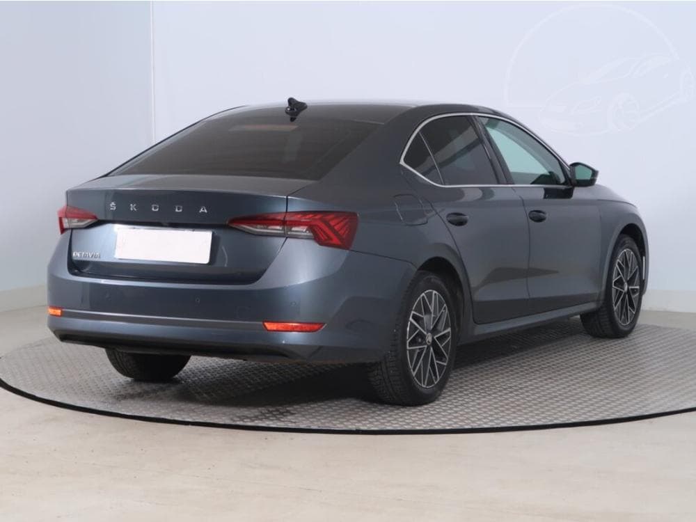 2021 Škoda OCTAVIA - 9