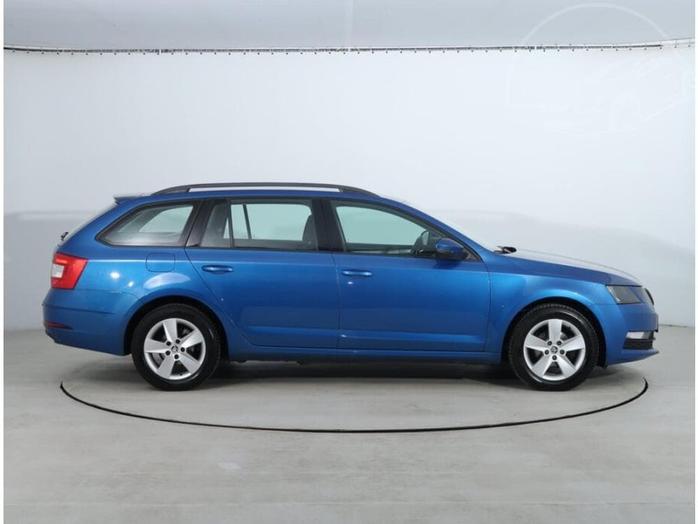 2017 Škoda OCTAVIA - 11