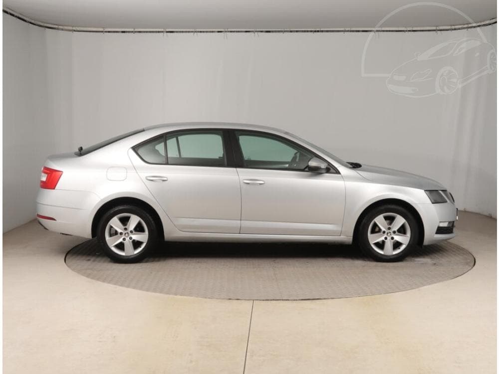 2019 Škoda OCTAVIA - 16
