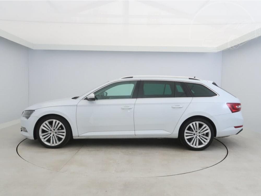 2016 Škoda SUPERB - 7