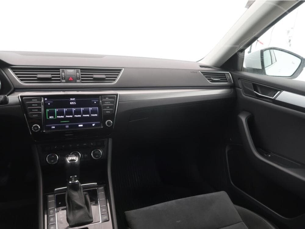 2016 Škoda SUPERB - 22