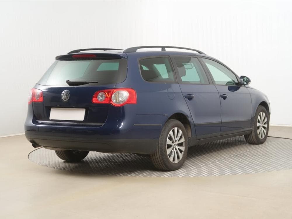 2007 Volkswagen PASSAT - 13