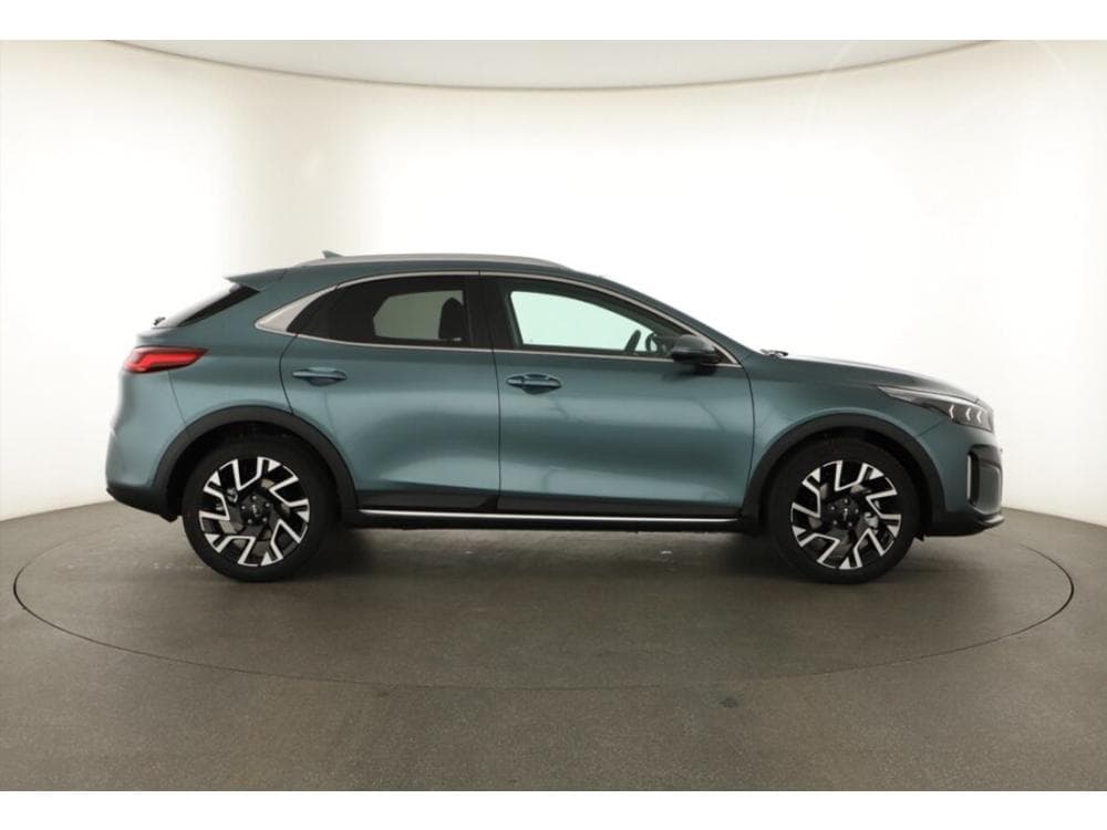 2025 Kia XCEED - 21