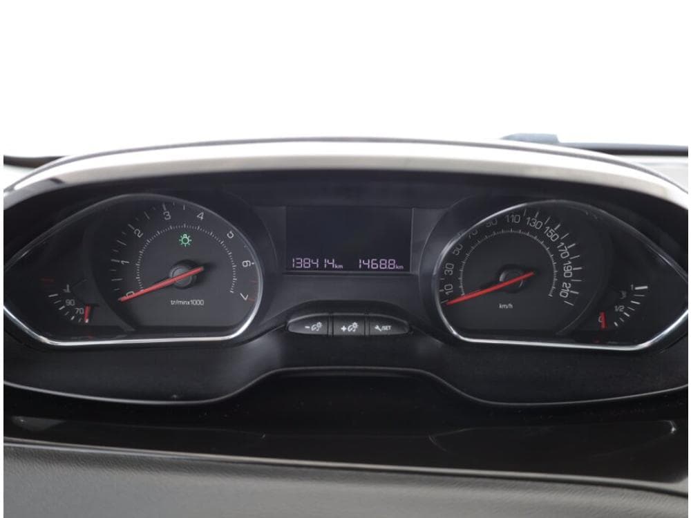 2014 Peugeot 208 - 8