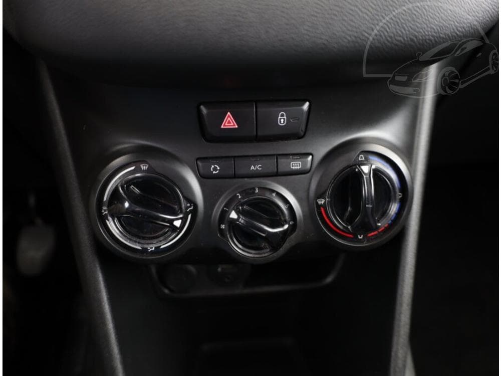 2014 Peugeot 208 - 10