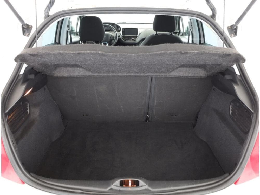 2014 Peugeot 208 - 15